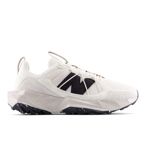 New Balance Tektrel in White Grey Black Textile