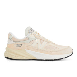 New Balance Unisex Made in USA 990v6 in Pink/White Suede/Mesh, 