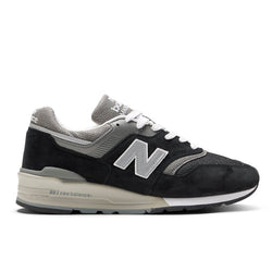 New Balance Unisex Made in USA 997 Core in Black Suede/Mesh, 