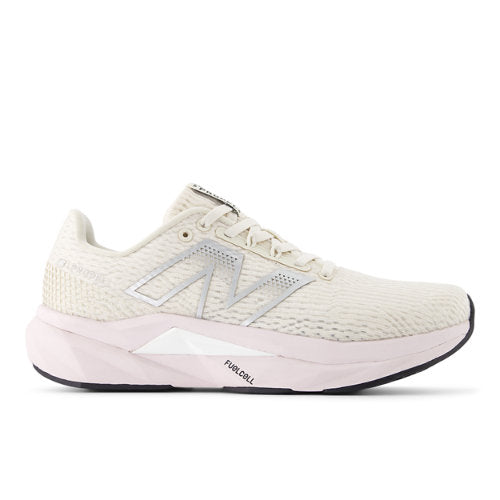 New Balance FuelCell Propelv5 in Beige Pink White Synthetic Narrow