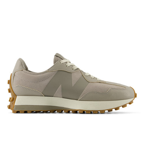 New Balance 327 in Brown Leather Narrow