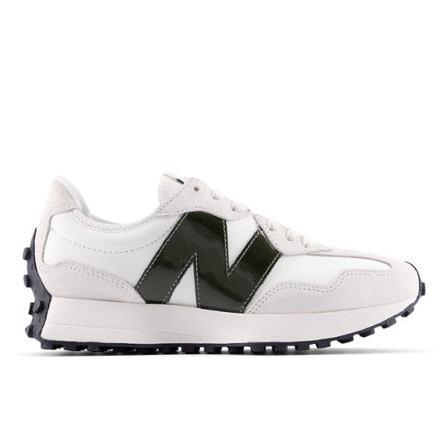 New Balance 327 in White Green Synthetic Narrow