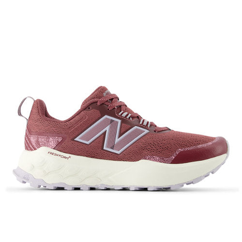 New Balance Fresh Foam X Garoé V2 in Red Grey Textile Narrow