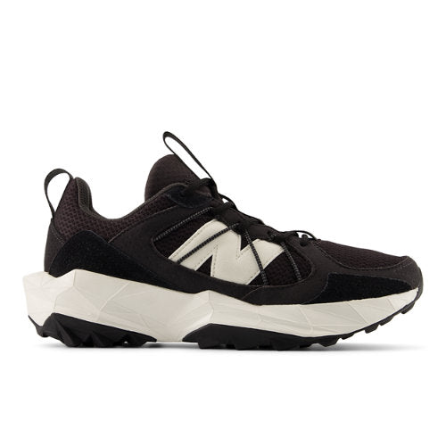 New Balance Tektrel in Black White Textile Narrow